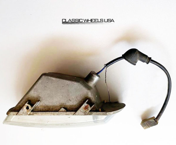 Light - Front Right Directional Carello for Ferrari 365 GT2+2 - Image 6